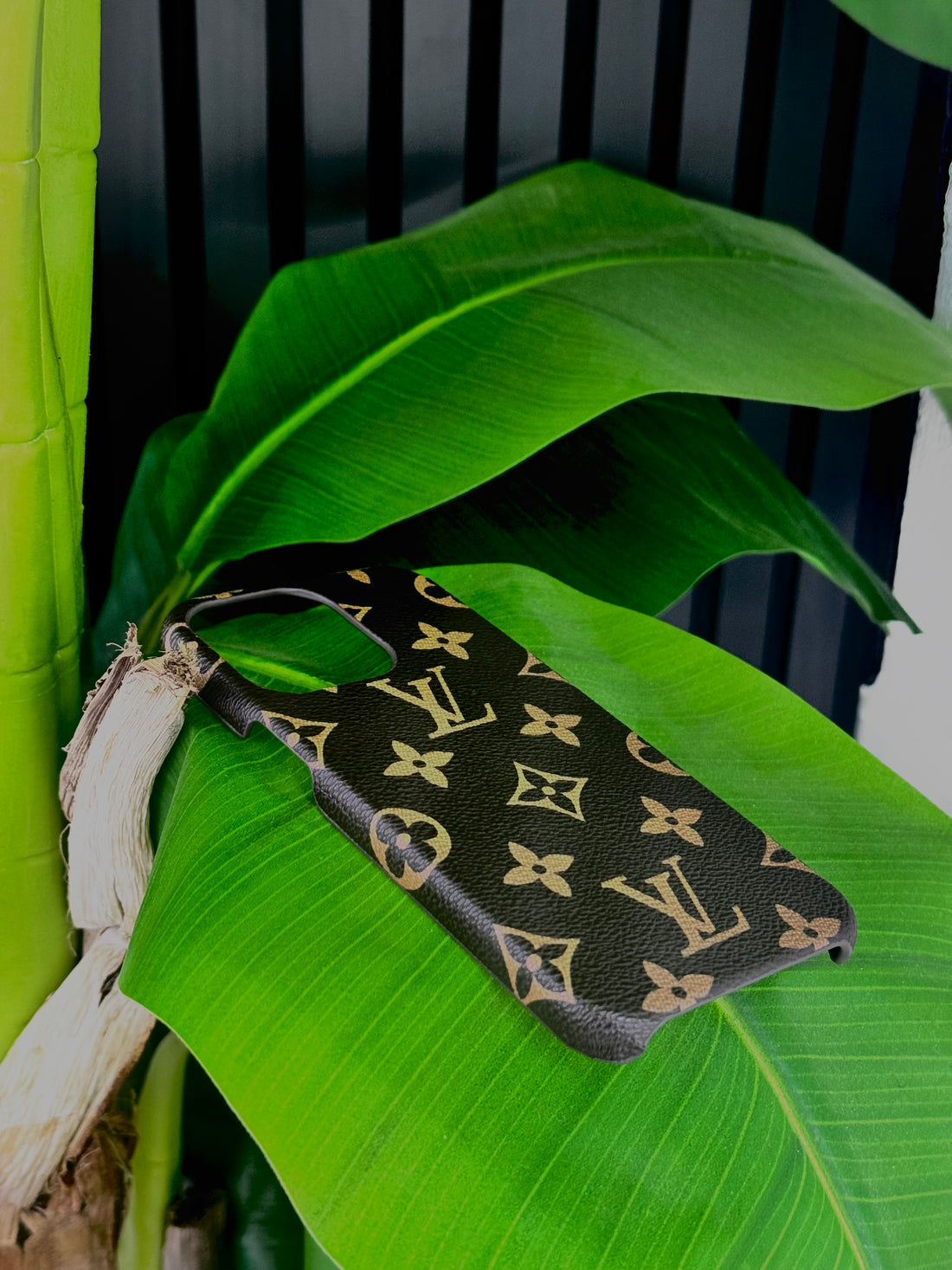 LV MARRONE